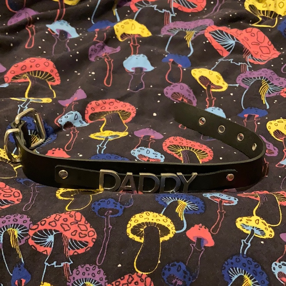 Daddy collar